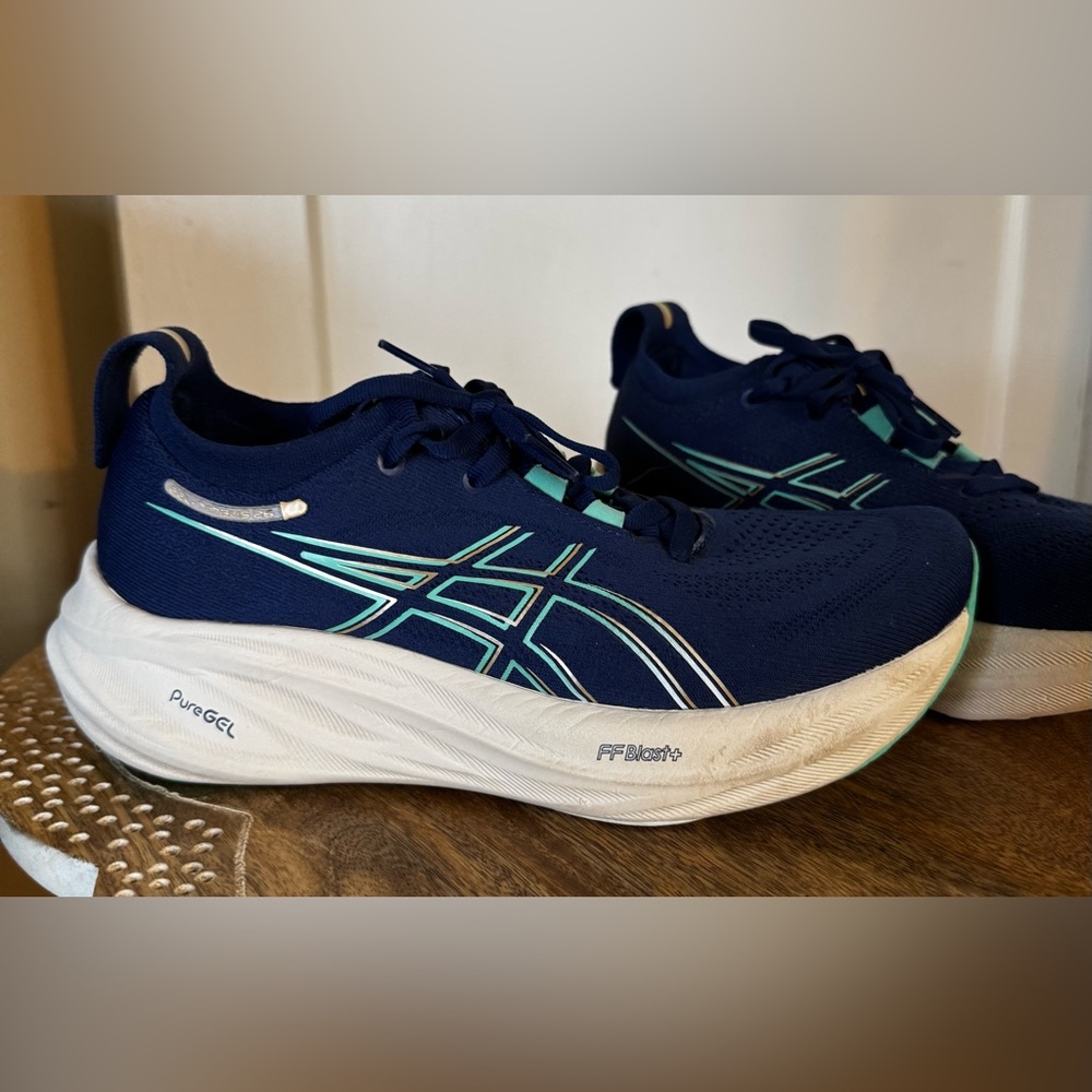 Asics Gel Nimbus 26 Women's Athletic Shoes - Navy and Teal 6.5